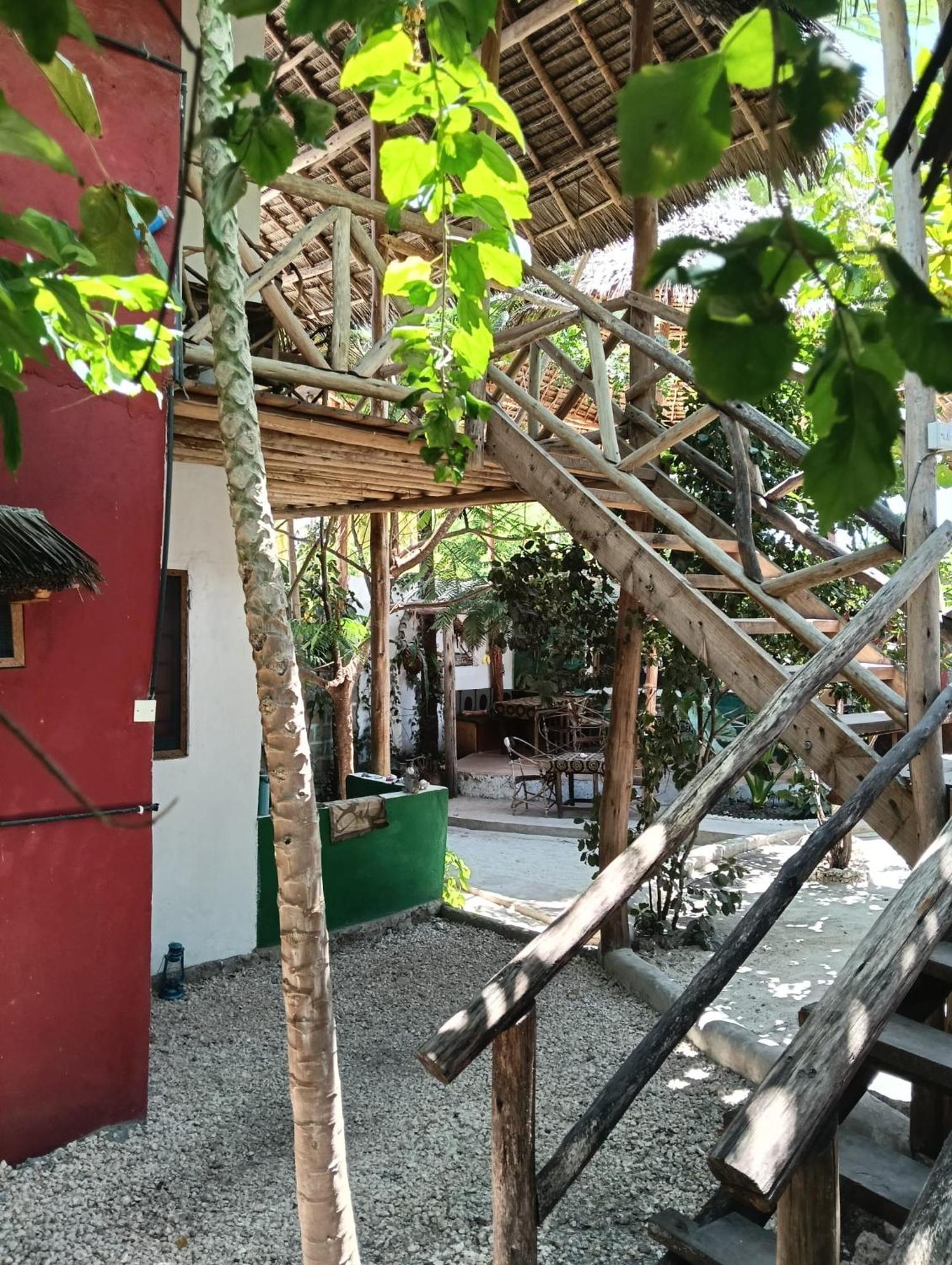 Bed and Breakfast Mamarasta Bwejuu Exterior foto